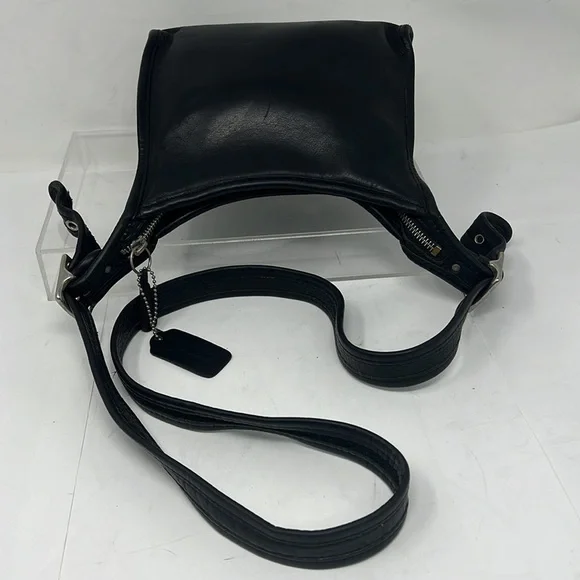 Coach Legacy K9N-9997 Black Leather Crossbody Shoulder Zip Bag - Picture 2 of 14